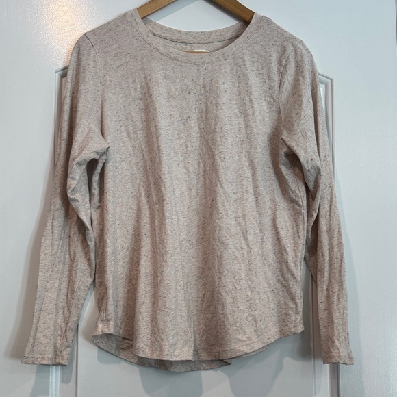 Old Navy Heathered Cream Long Sleeve Tee Size Medium - Picture 1 of 6